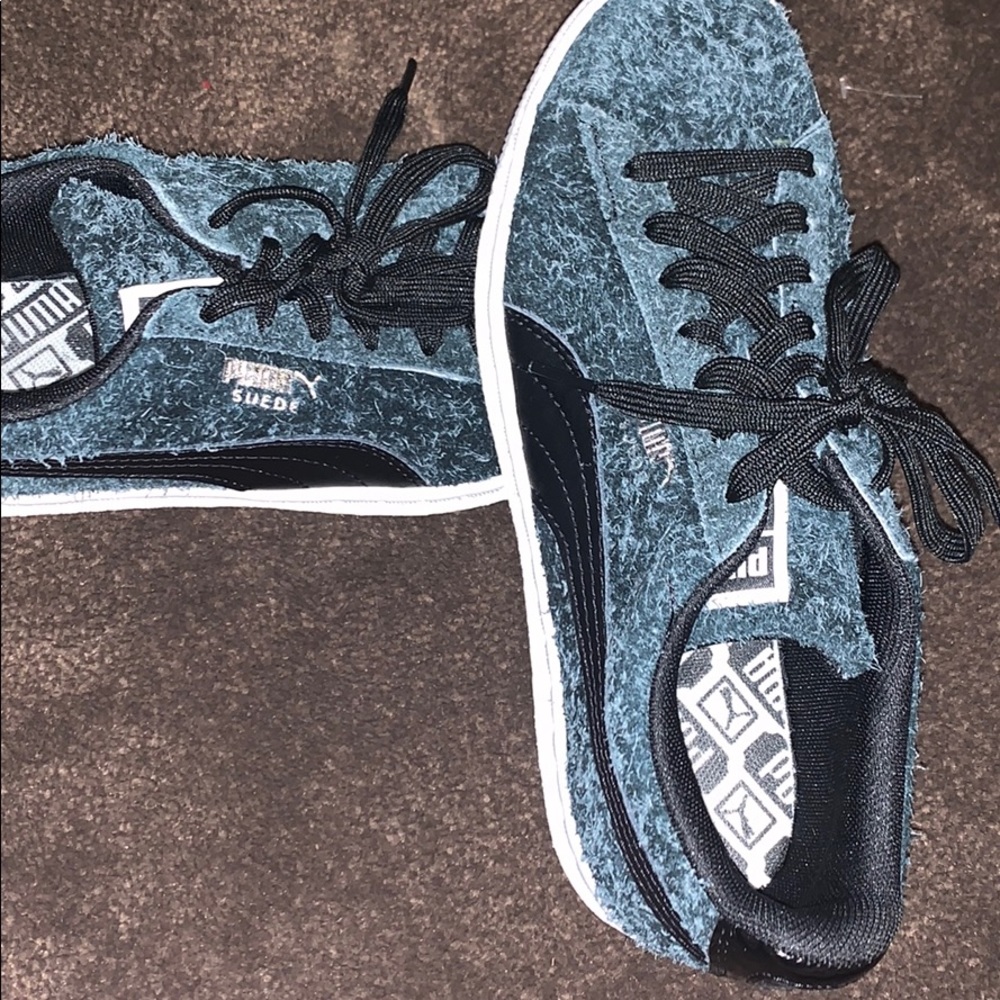 Barely worn Pumas